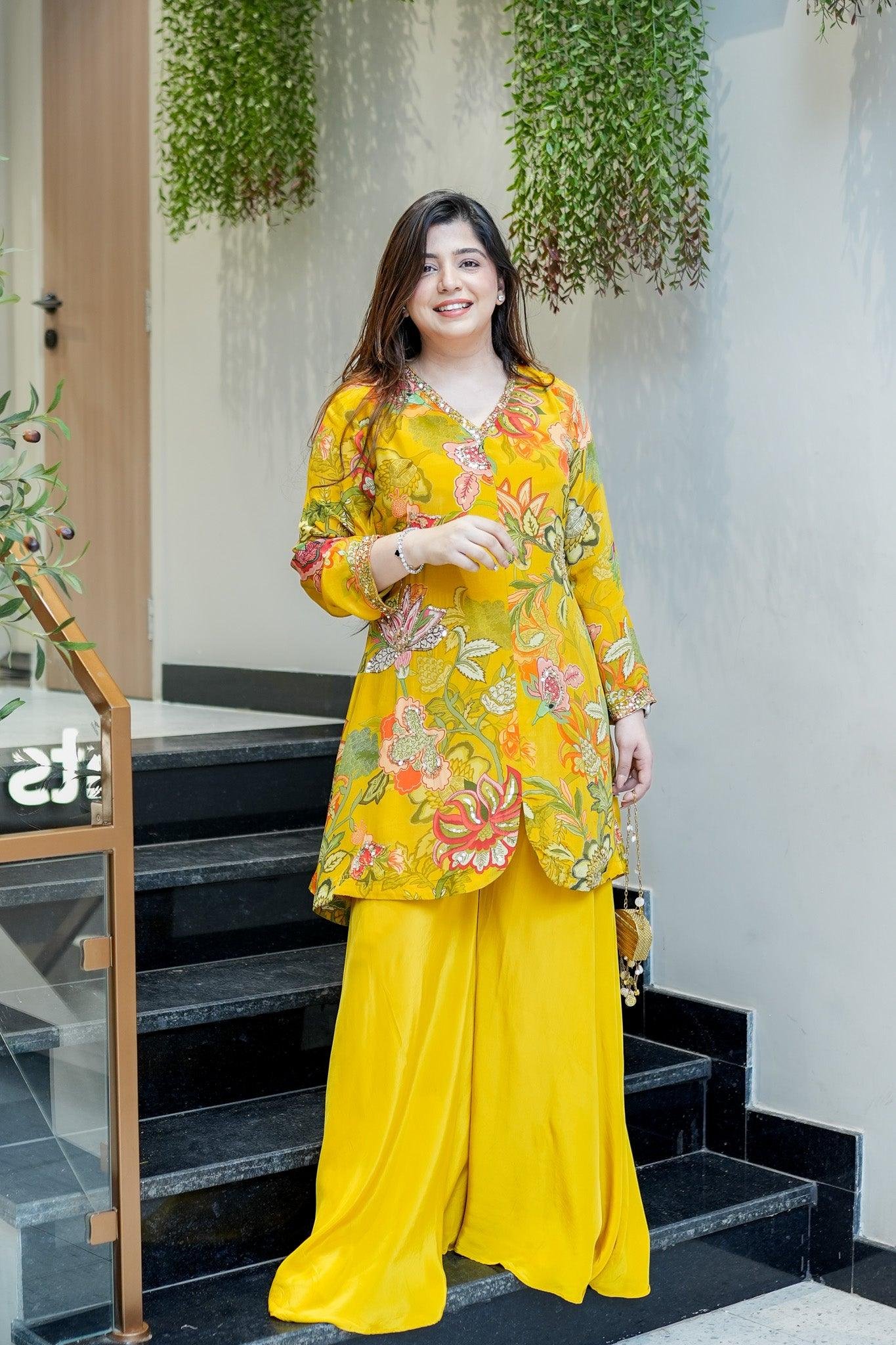 DSC07893_d3f42790-0e87-41f4-9ce8-5907616857ef Flower Collection - Summer Set with Hand Karchupi Work - Image 4
