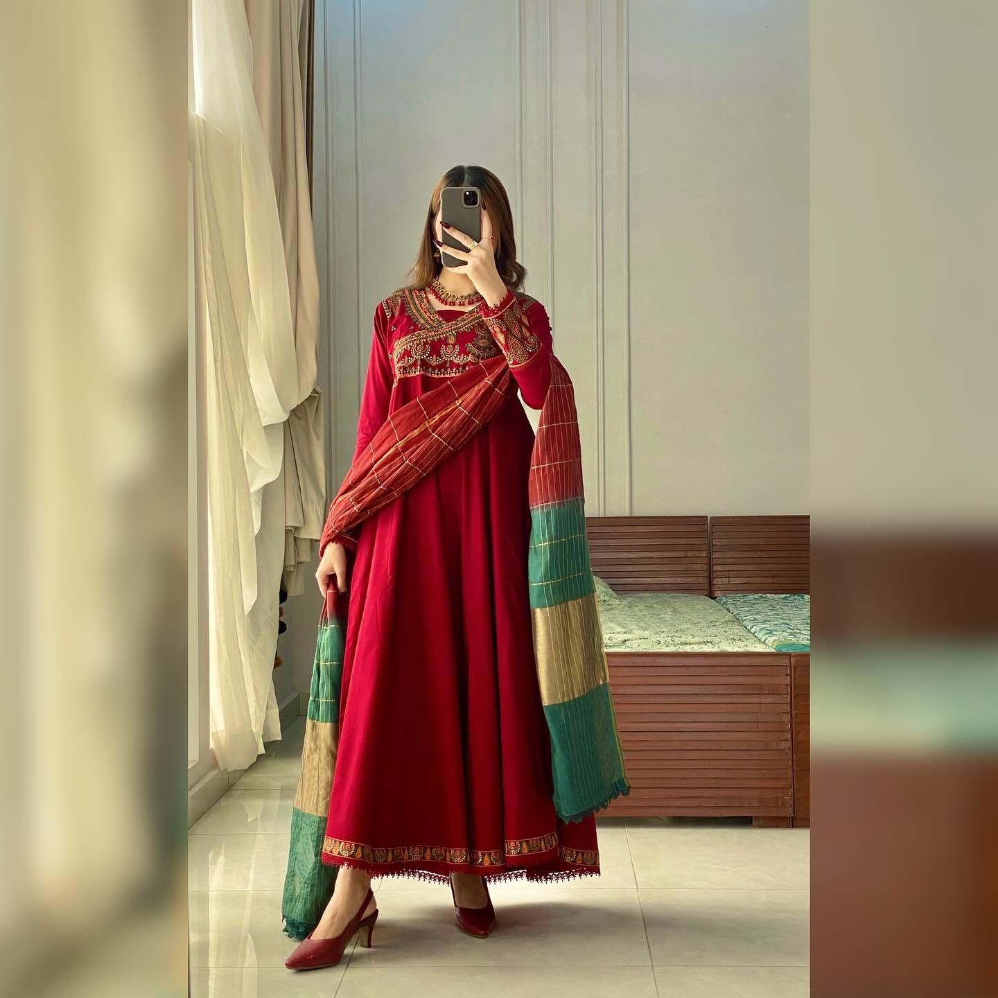 corneronline.pk_1755429300_3701121768527451486_47196921487 Noor-E-Huzifa - Anarkali Set for any Occasion - Image 5